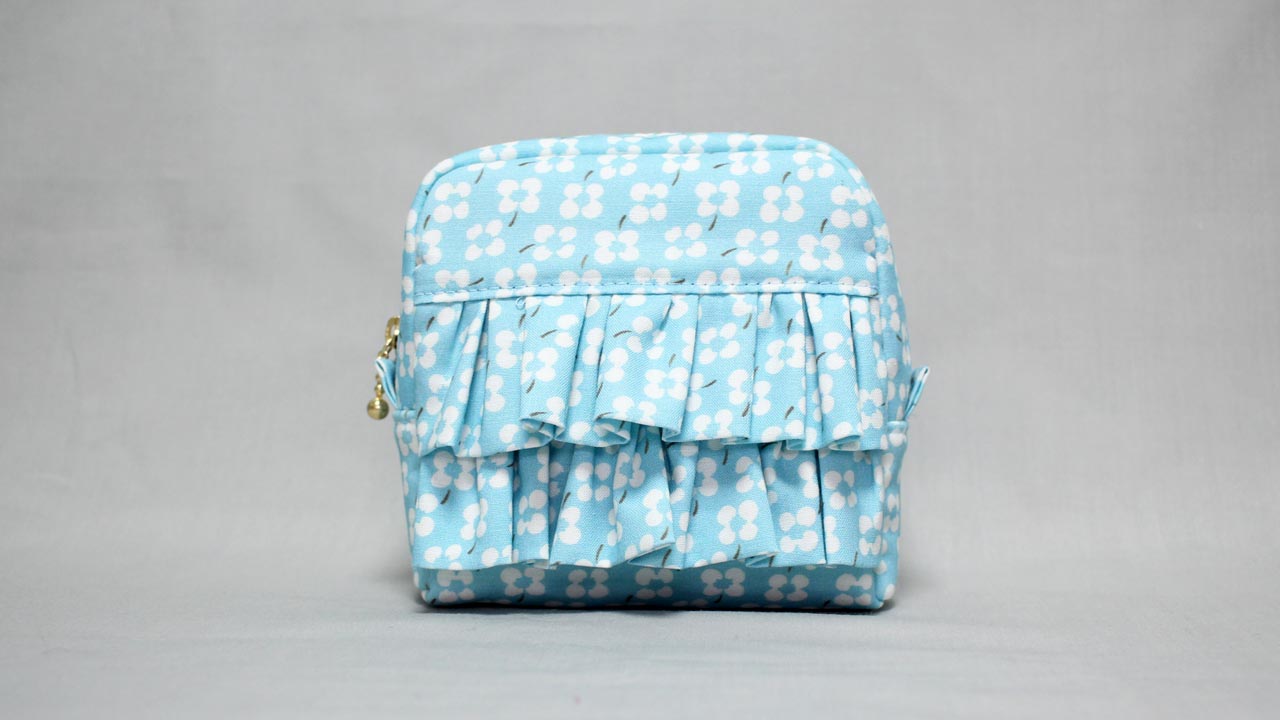 Read more about the article DIY RUFFLE POUCH BAG