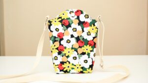 Read more about the article DIY CROSSBODY CELLPHONE BAG