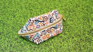Read more about the article DIY Mini Pouch Bag