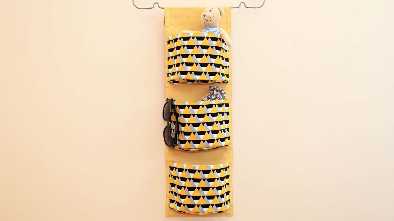 Read more about the article DIY Hanging Organizer