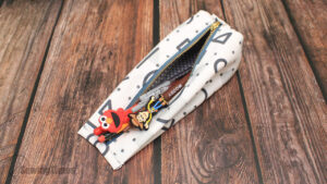 Read more about the article DIY Standing Pencil Case