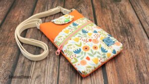 Read more about the article DIY Cell Phone Bag