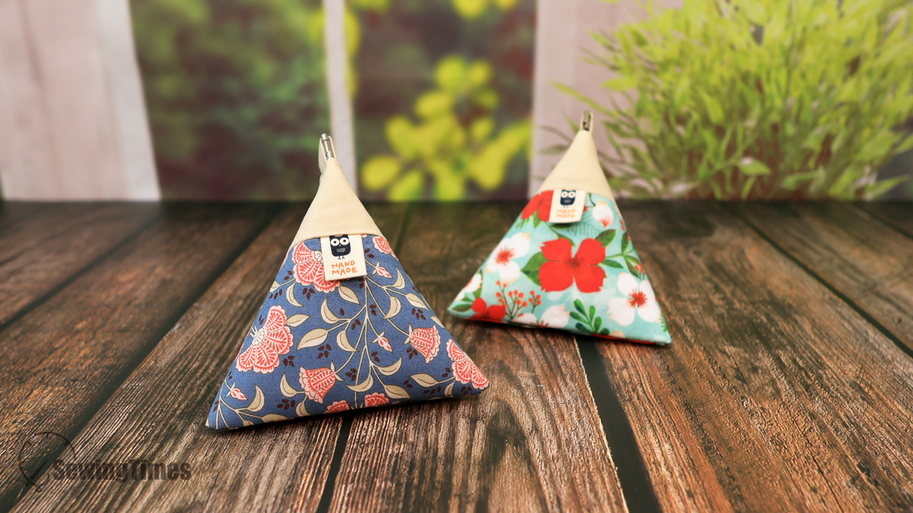 Read more about the article DIY Triangle Pouch