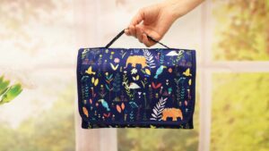 Read more about the article How to Sew a Hanging Organizer for Easy Storage