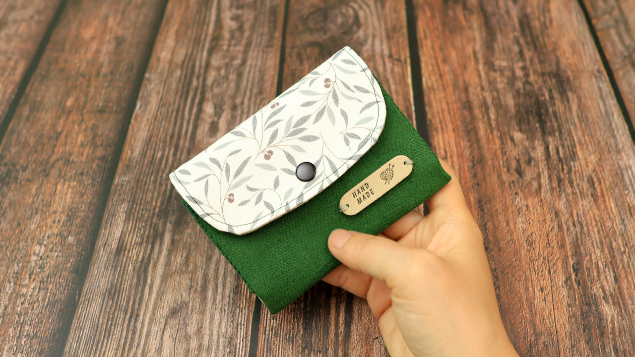 Read more about the article How to Make a Small Wallet: The Perfect Gift for Your Loved Ones