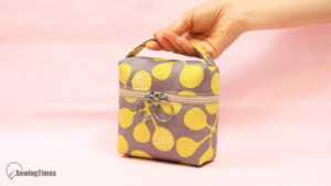 Read more about the article The Ultimate Guide to Sewing a Zippered Bag with Ease