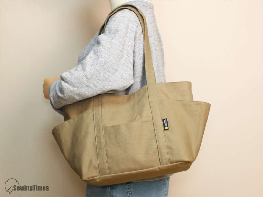 Read more about the article DIY Multi-Pocket Tote Bag: A Stylish Everyday Essential