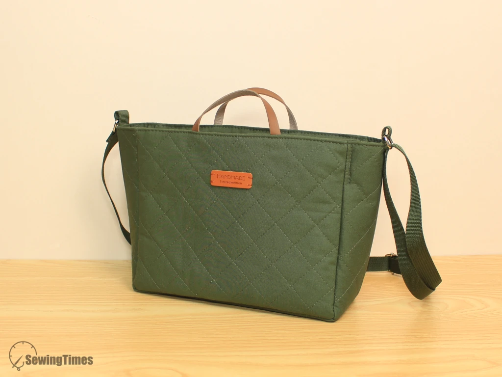 Read more about the article DIY Crossbody Bag with Double Zip Pockets