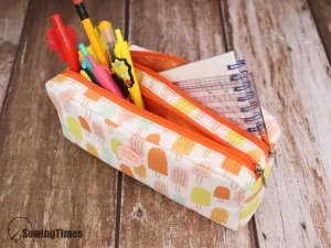 Read more about the article How to Sew a Double Zip Pencil Case | Easy DIY Zipper Pouch Tutorial for Beginners