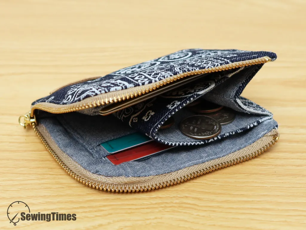 Read more about the article How to Make a Small Zipper Wallet from Denim Scraps