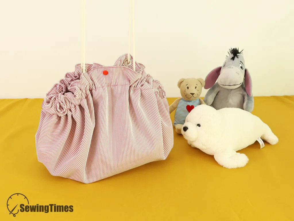 Read more about the article DIY Circle Drawstring Bag Sewing Tutorial