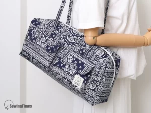 Read more about the article DIY Trendy Denim Shoulder Bag at Home