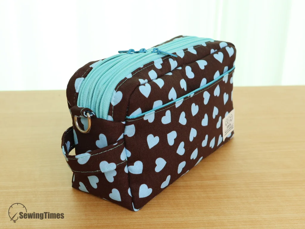 Read more about the article Making a Triple-Zip Crossbody for Ultimate Organization