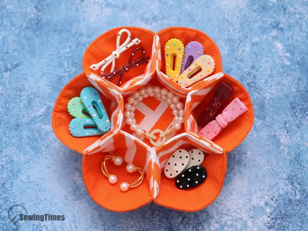 Read more about the article The Absolute Best Way to Use Fabric Scraps: A Genius 7-Compartment Organizer!